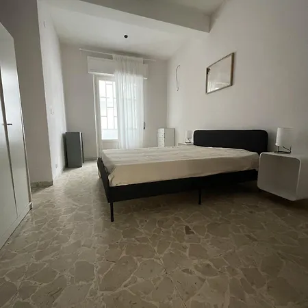 The Greek House Rc *