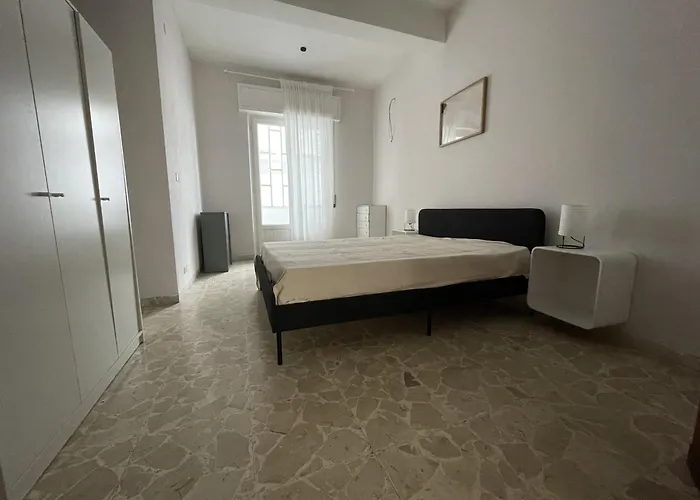 The Greek House Rc *